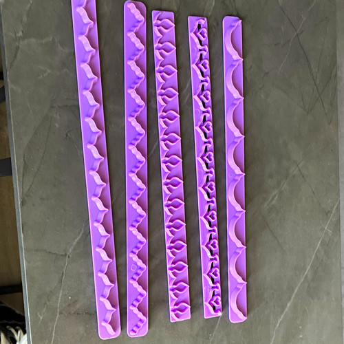 Purple fondant border moulds - border,